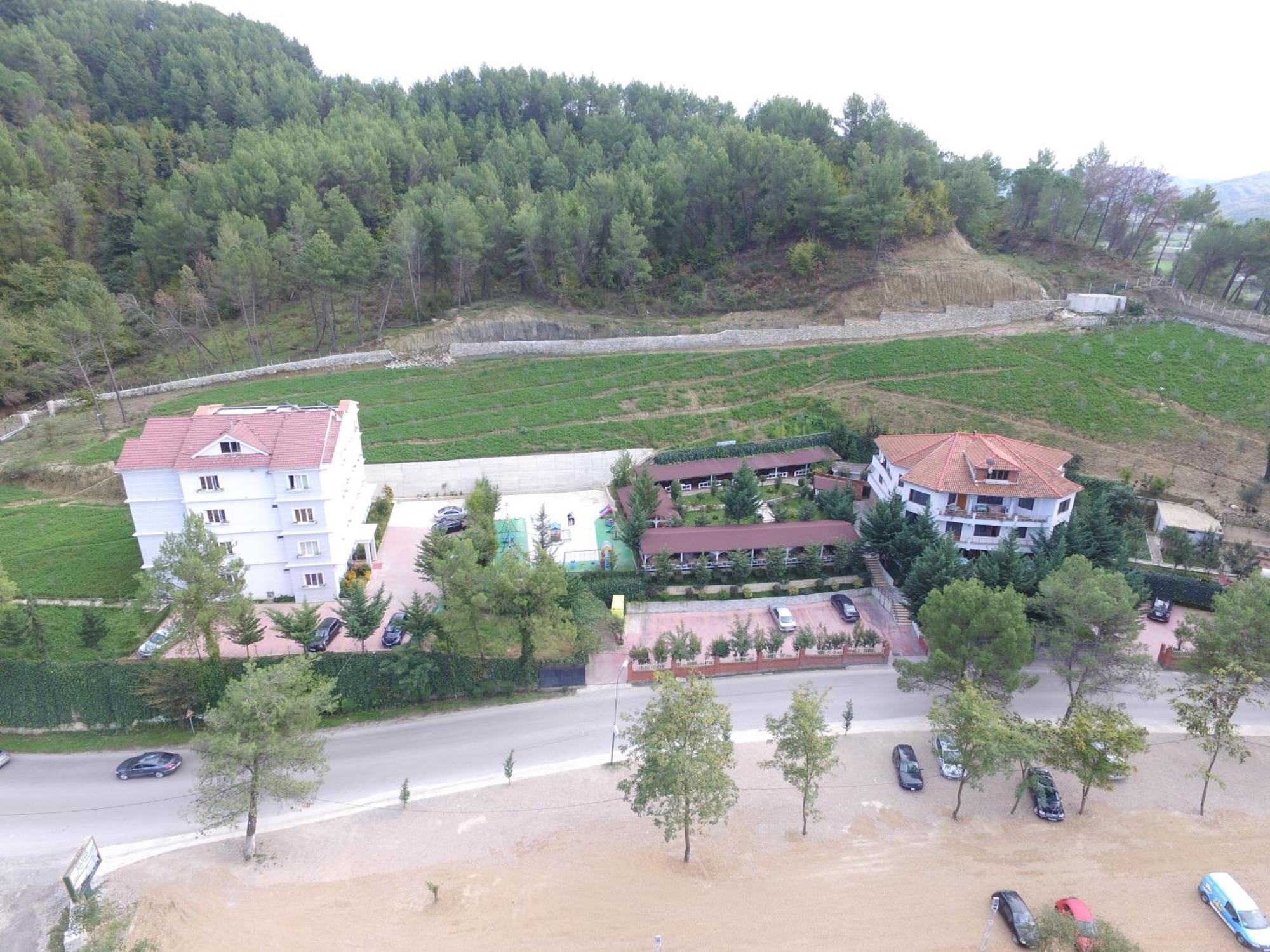 Hotel Elvis Mjull-Bathore Exterior photo